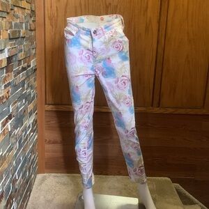G by Guess Pastel Floral Women's Cropped Pants 1214